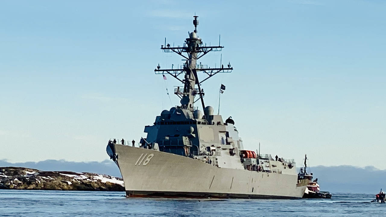 USS Daniel Inouye (DDG 118) returning to port 