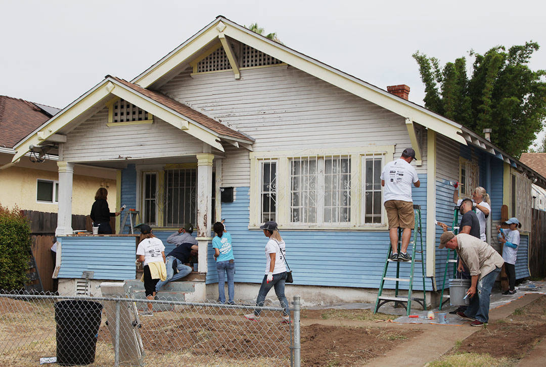 NASSCO employees at community service event